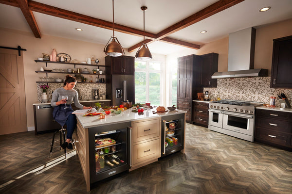 KitchenAid 5.2-cu ft Built-In Mini Fridge ( Black Stainless Steel with PRINTSHIELD )