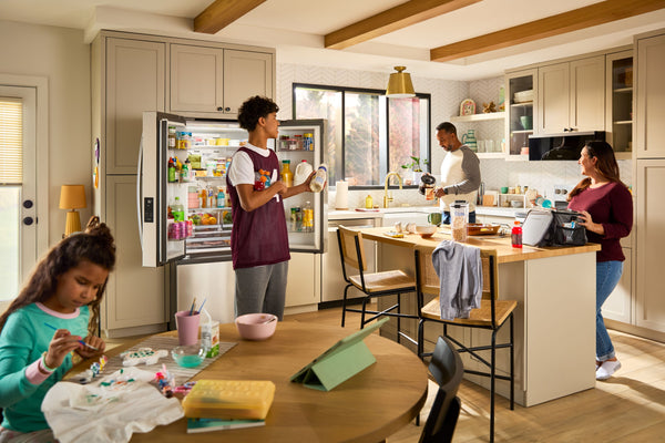 Whirlpool Standard-Depth 30.52 3 -Door French Door Refrigerator with Ice Maker ( Black ) ENERGY STAR Certified