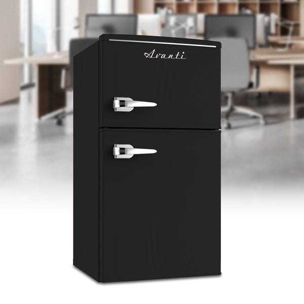 Avanti 3-cu ft Mini Fridge with Freezer ( Black )