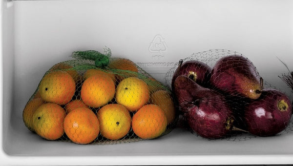 GE 4.4-cu ft Mini Fridge with Freezer ( Black ) ENERGY STAR