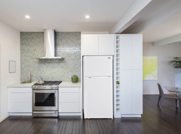 Impecca 17-cu ft Counter-Depth Top-Freezer Refrigerator Built-In ( White )