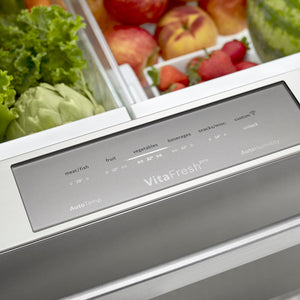 Bosch Counter-Depth 800 Series 21-cu ft 3 -Door French Door Refrigerator with Ice Maker with Water Dispenser ( Black stainless steel ) ENERGY STAR Certified