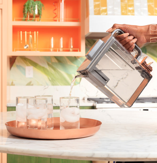 Cafe Standard-Depth Matte White with Brushed Bronze Handles 28.7-cu ft 4 -Door Smart Compatible French Door Refrigerator with Ice Maker with Water Dispenser ( Matte White ) ENERGY STAR Certified