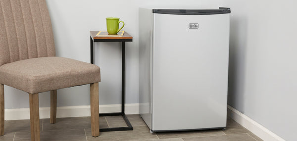 BLACK+DECKER 4.3-cu ft Mini Fridge with Freezer ( Stainless Steel ) ENERGY STAR