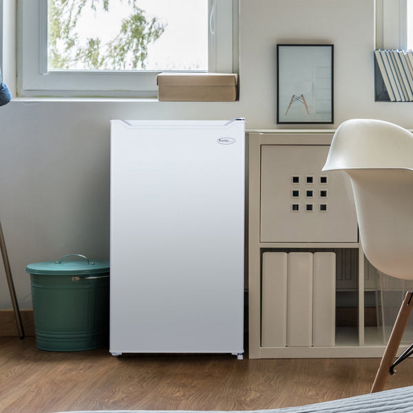 Danby 3.2-cu ft Mini Fridge ( White ) ENERGY STAR