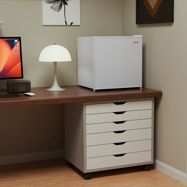 Avanti 1.6-cu ft Mini Fridge ( White ) ENERGY STAR