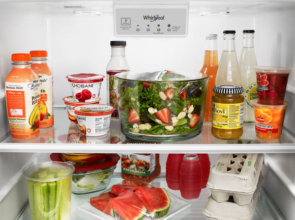 Whirlpool 17.6-cu ft Top-Freezer Refrigerator ( Black Stainless )