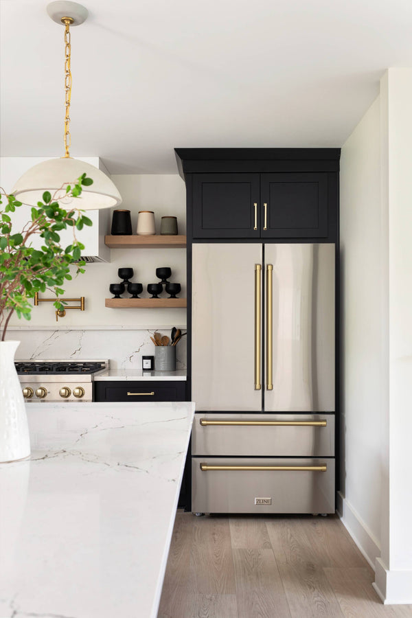 ZLINE KITCHEN & BATH Counter-Depth 22.5-cu ft 4 -Door French Door Refrigerator with Ice Maker with Ice Dispenser ( Stainless Steel w/ Polished Gold accent Handles ) ENERGY STAR Certified