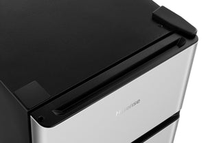 Hisense 3.1-cu ft Mini Fridge with Freezer ( Silver ) ENERGY STAR