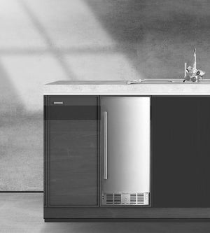 Jeremy Cass 2.9-cu ft with Freezer ( Silver )