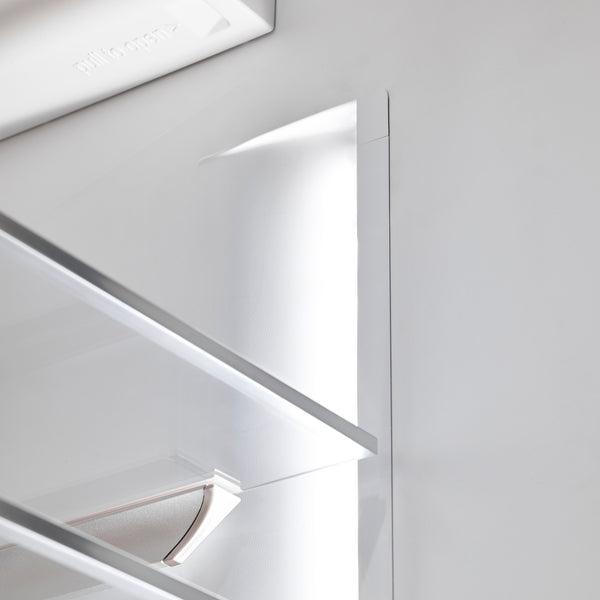 Bosch Counter-Depth 800 Series 21-cu ft 3 -Door French Door Refrigerator with Ice Maker with Water Dispenser ( Black stainless steel ) ENERGY STAR Certified