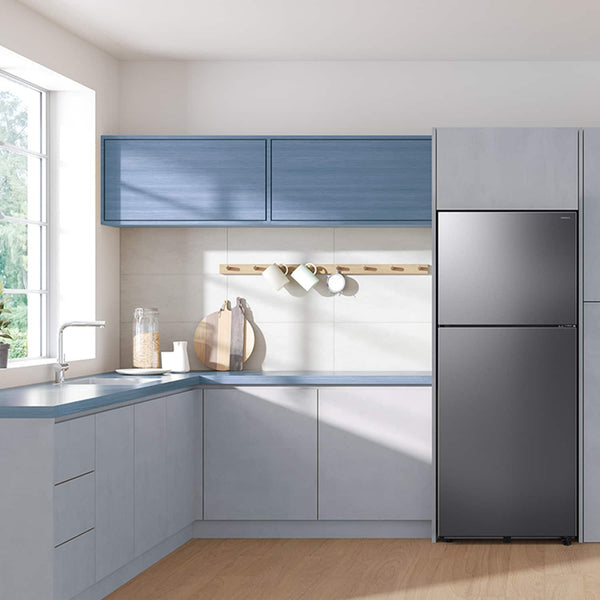 Samsung Garage Ready 17.5-cu ft Top-Freezer Refrigerator Smart Compatible ( Fingerprint Resistant Stainless Steel ) Garage Ready ENERGY STAR Certified